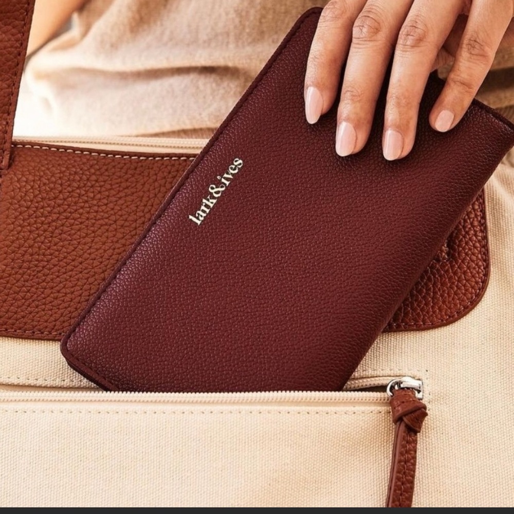 NWOT Lark & Ives Burgundy Clutch Snap Wallet